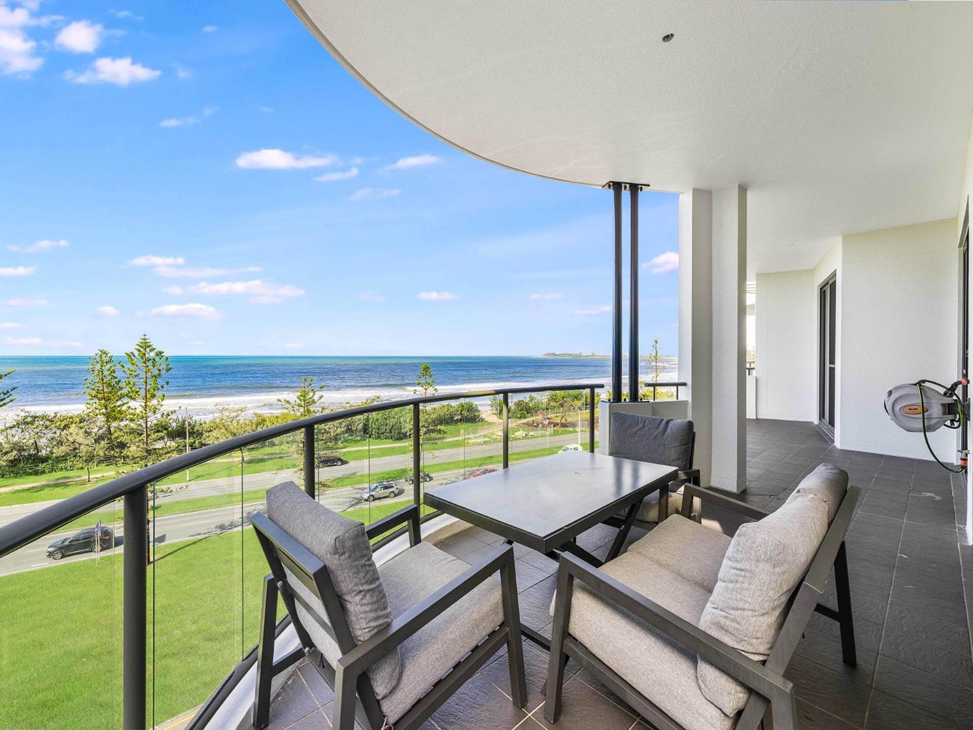 Meridian Alex Beach Apartments Alexandra Headland Bagian luar foto