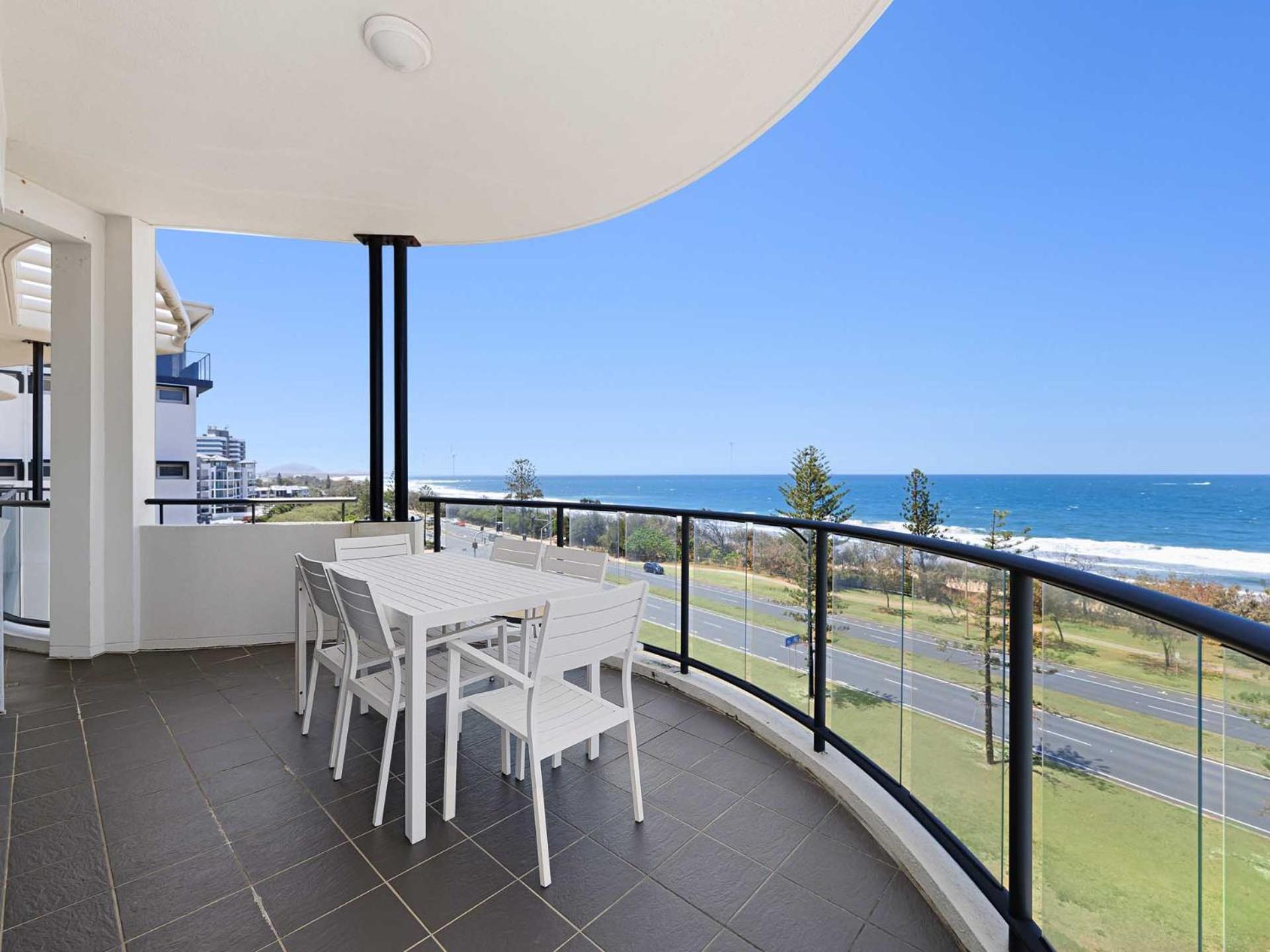 Meridian Alex Beach Apartments Alexandra Headland Bagian luar foto