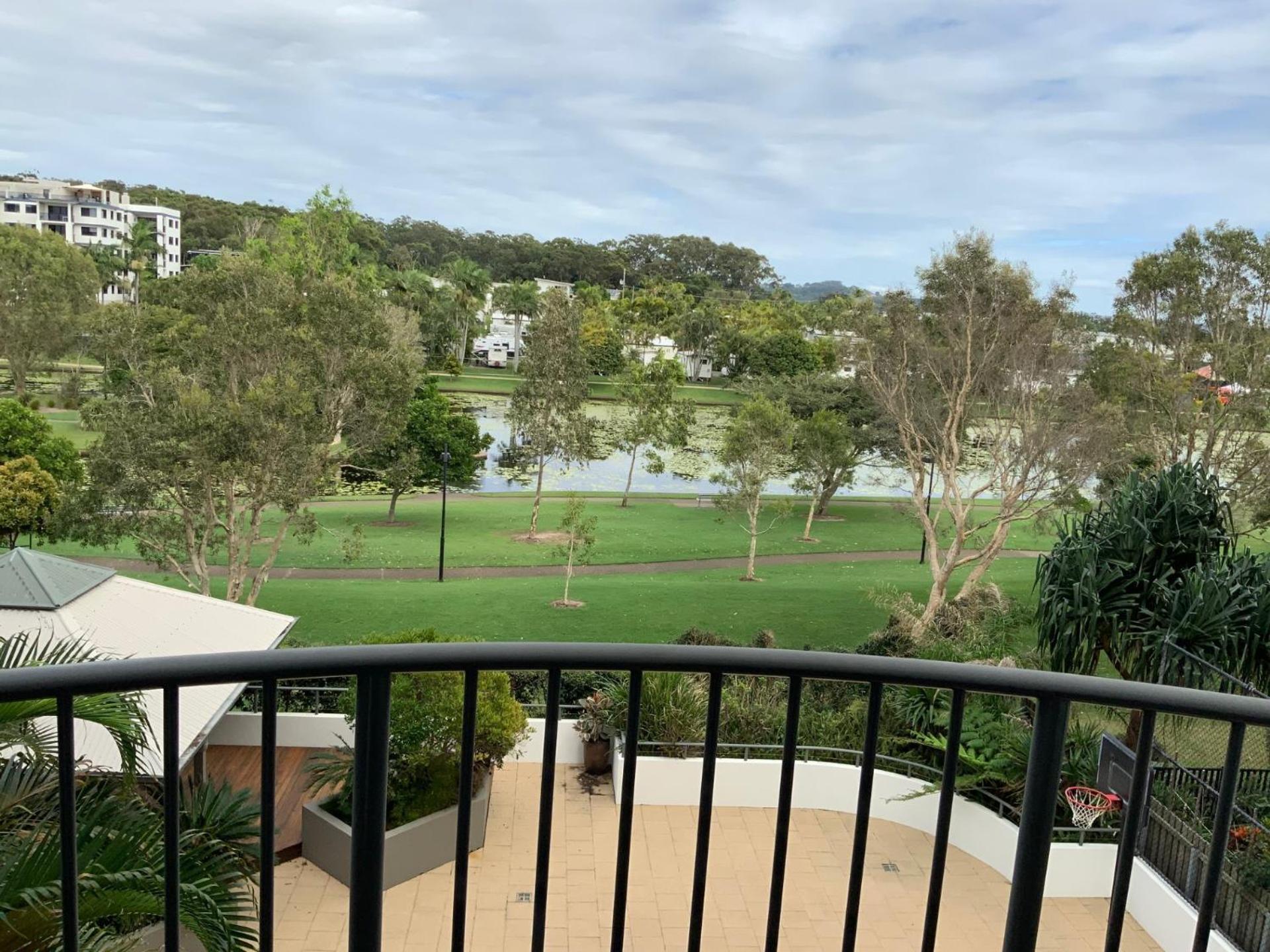 Meridian Alex Beach Apartments Alexandra Headland Bagian luar foto