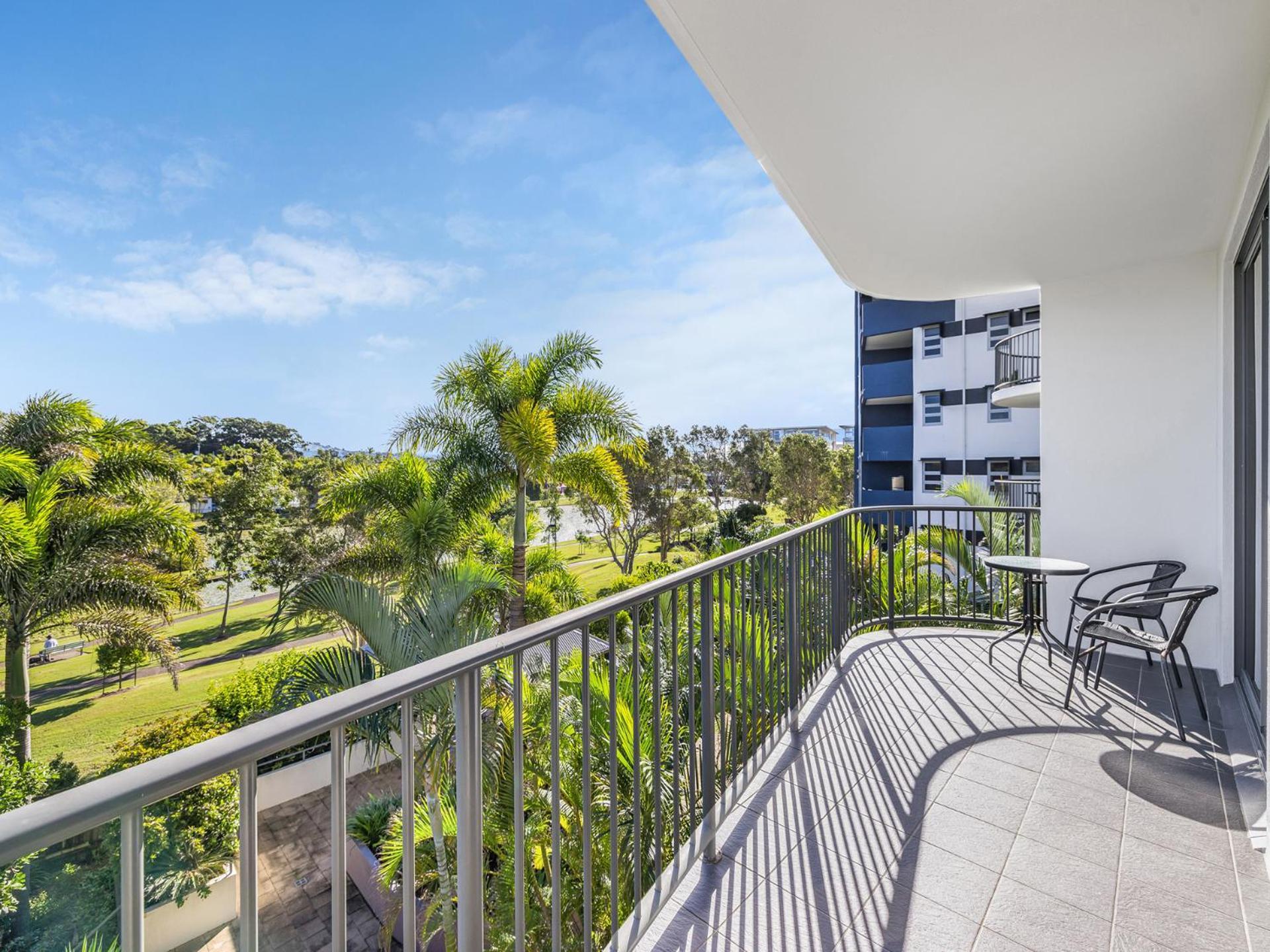 Meridian Alex Beach Apartments Alexandra Headland Bagian luar foto